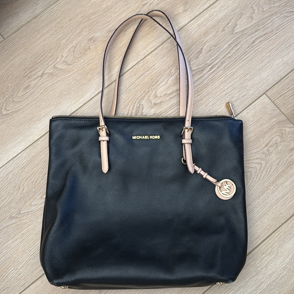 Michael Kors Black Leather Jet Set Tote Bag